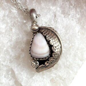 Mother of Pearl Seashell Sterling Silver 925 Vintage Pendant Necklace - 18"